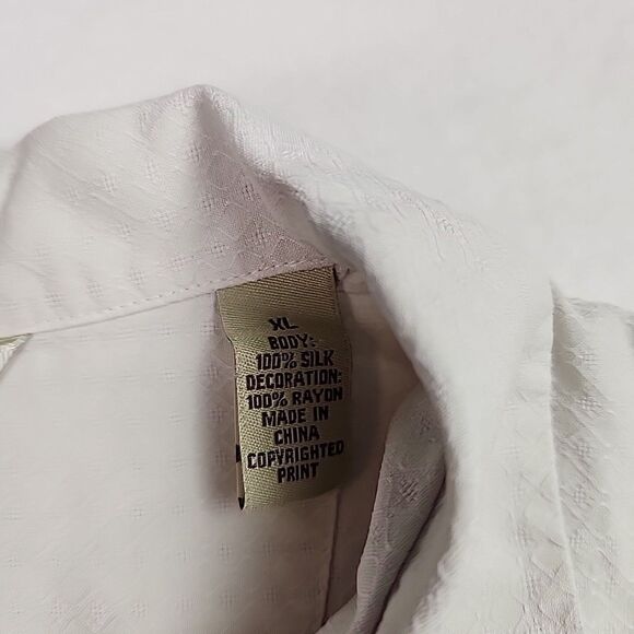 Tommy Bahama XL SS Casual Silk Shirt Embroidered Marlin Casual Button Down - Picture 2 of 10